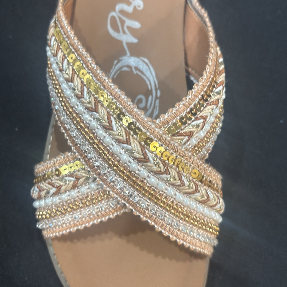 Very G beaded elkin nora sandal new!!